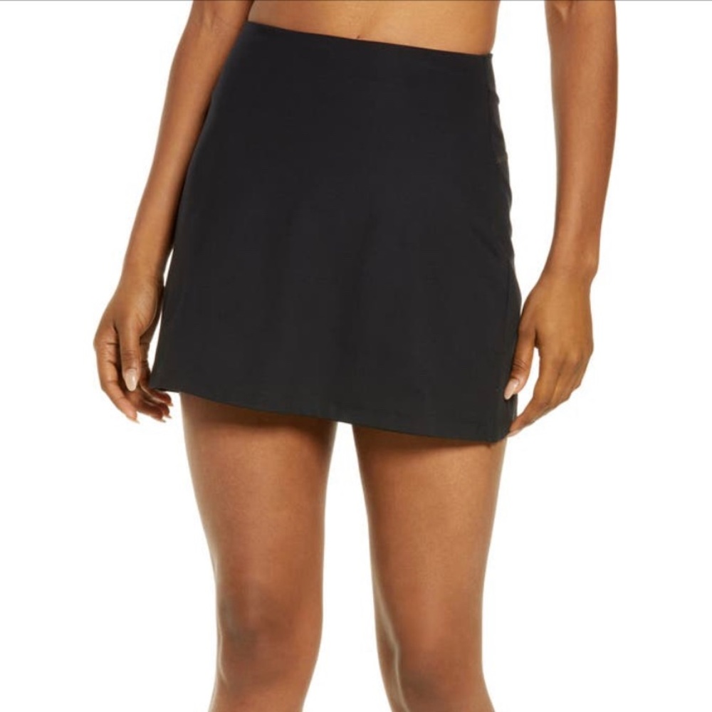 Girlfriend Collective black exercise skirt, NWT size M